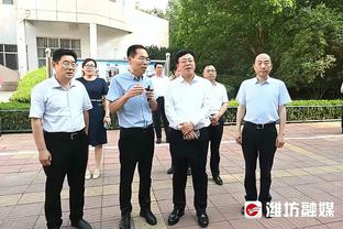 太丝滑了！姆总的滑跪庆祝在足坛属于什么水平？